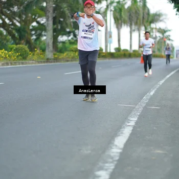 Runner Photo 7739094
