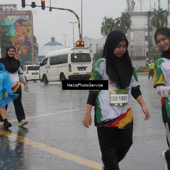 Runner Photo 7739100