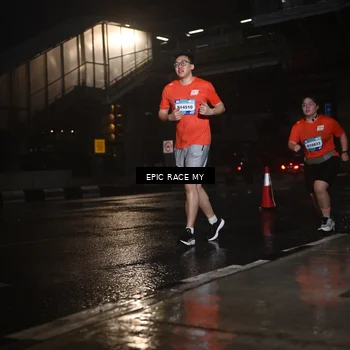 Runner Photo 7739133