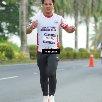 Runner Photo 7739134