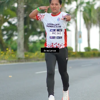 Runner Photo 7739148