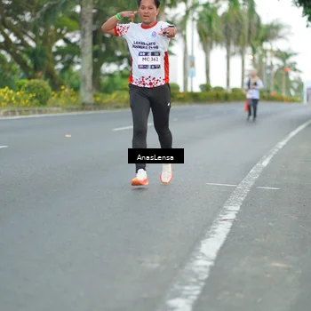 Runner Photo 7739151