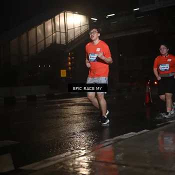 Runner Photo 7739153