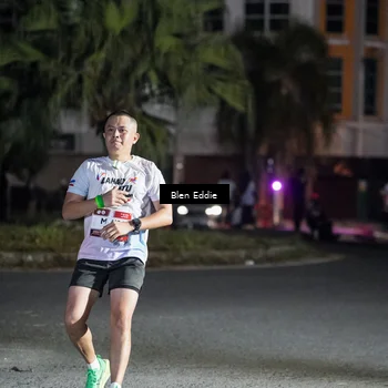 Runner Photo 7739158