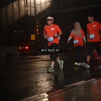 Runner Photo 7739200