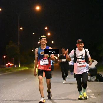 Runner Photo 7739210