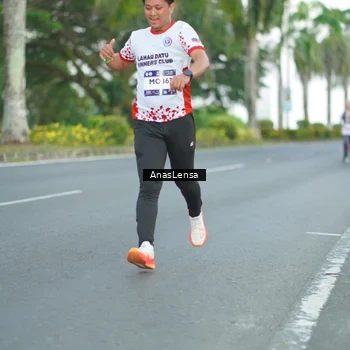 Runner Photo 7739238