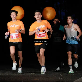 Runner Photo 7739273