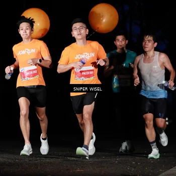 Runner Photo 7739281