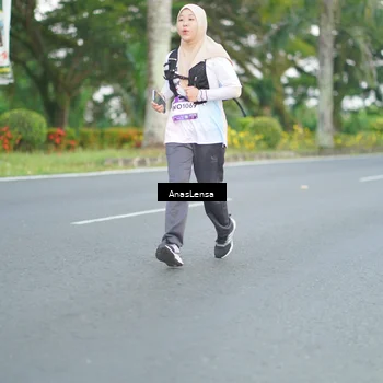 Runner Photo 7739287