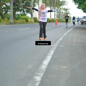 Runner Photo 7739292