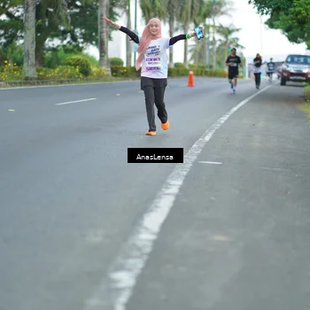 Runner Photo 7739293