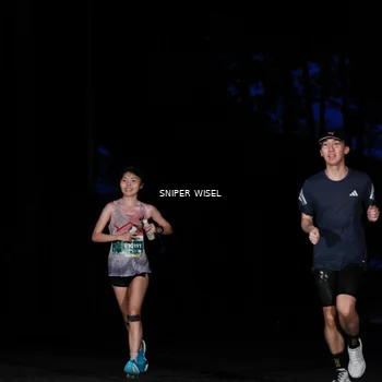 Runner Photo 7739308