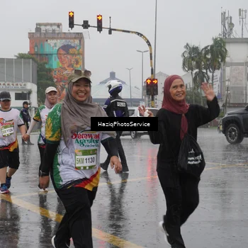 Runner Photo 7739311