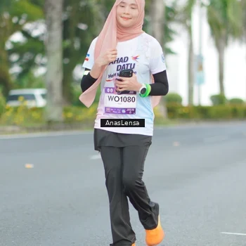 Runner Photo 7739325