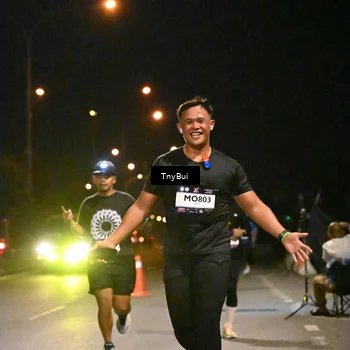 Runner Photo 7739373