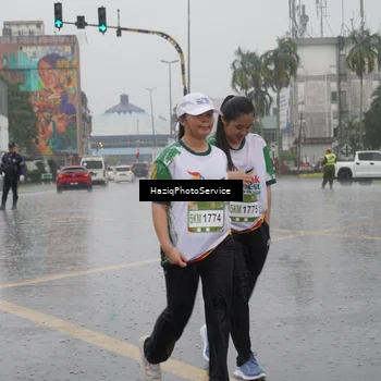 Runner Photo 7739378