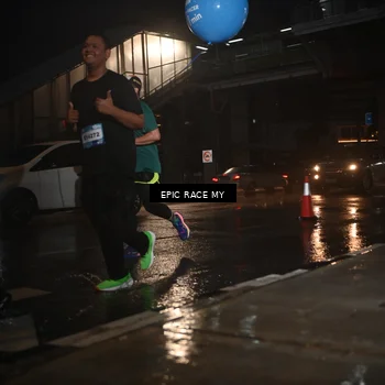 Runner Photo 7739393