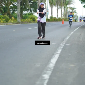 Runner Photo 7739395