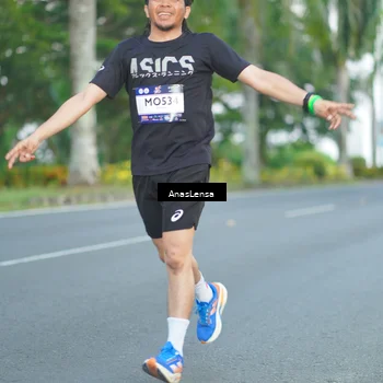 Runner Photo 7739403