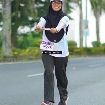 Runner Photo 7739421