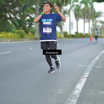 Runner Photo 7739468