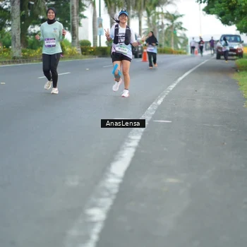 Runner Photo 7739496