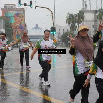 Runner Photo 7739572