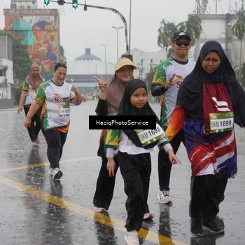Runner Photo 7739576
