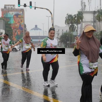 Runner Photo 7739590