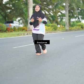 Runner Photo 7739657