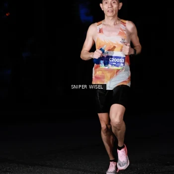 Runner Photo 7739665