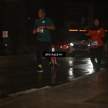 Runner Photo 7739673