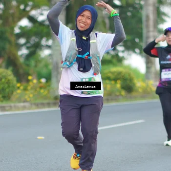 Runner Photo 7739677
