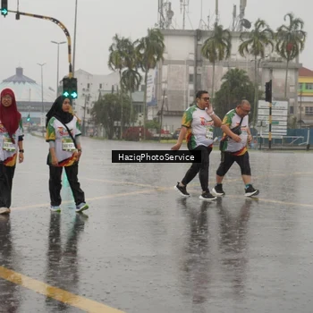 Runner Photo 7739688