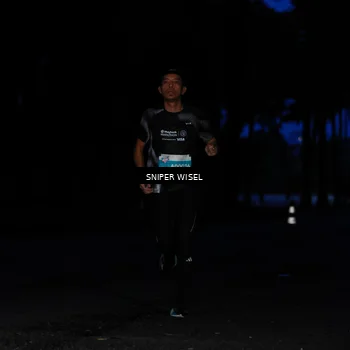 Runner Photo 7739692