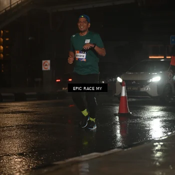 Runner Photo 7739698