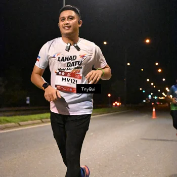 Runner Photo 7739713