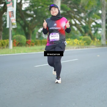 Runner Photo 7739736