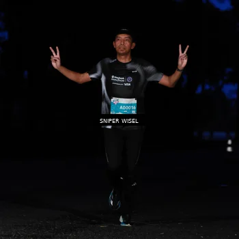 Runner Photo 7739745