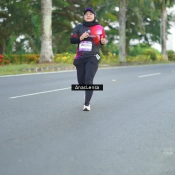 Runner Photo 7739746