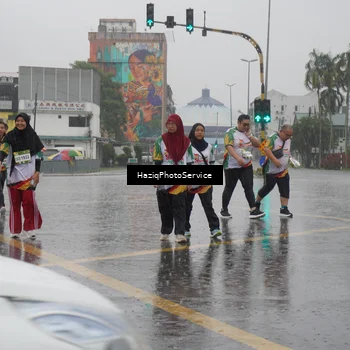 Runner Photo 7739752