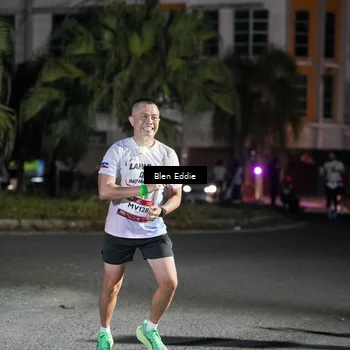 Runner Photo 7739785