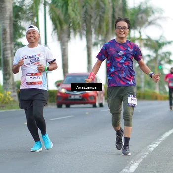 Runner Photo 7739829