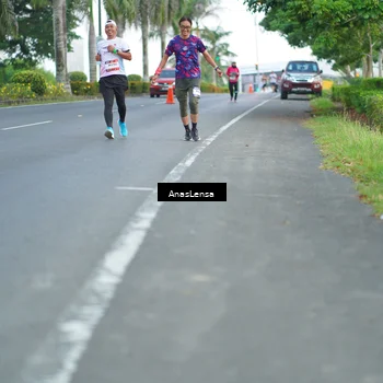 Runner Photo 7739835