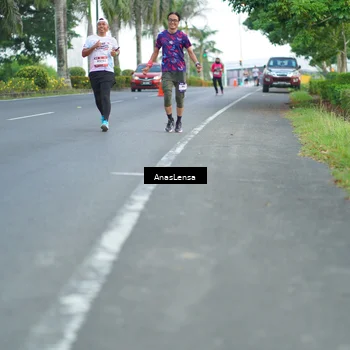 Runner Photo 7739836