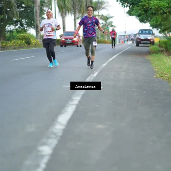 Runner Photo 7739837