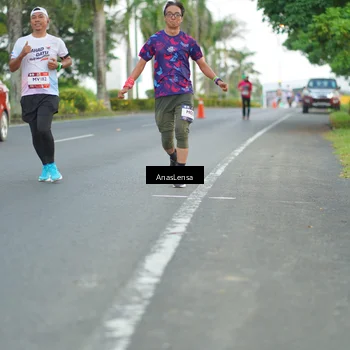 Runner Photo 7739844