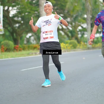 Runner Photo 7739880