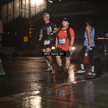 Runner Photo 7739899